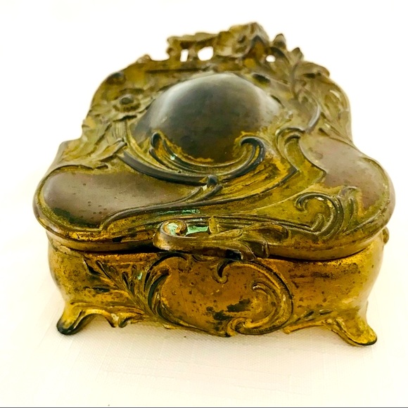 Metal Jewelry Box / Art Nouveau / Vintage / Host Pick - Picture 13 of 13